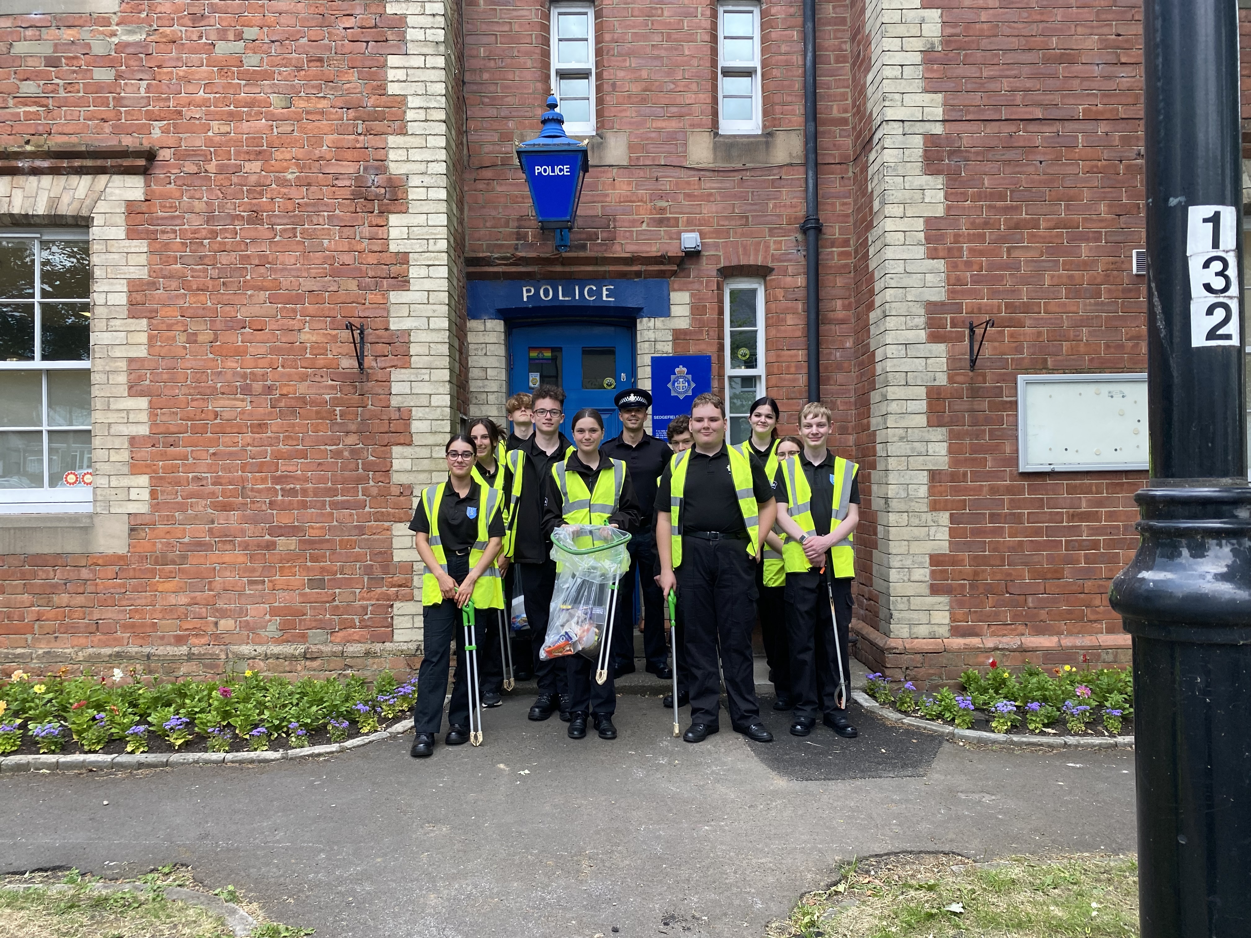 Senior South Cadets visit Sedgefield Police station